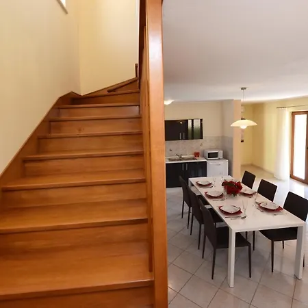 Villa Kmacici 376 *