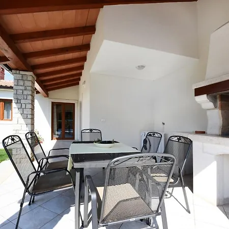 Kmacici 376 Villa *
