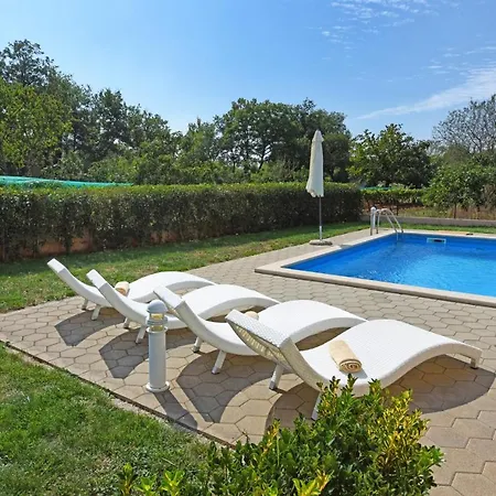Kmacici 376 Villa