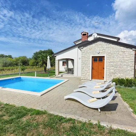 Villa Kmacici 376