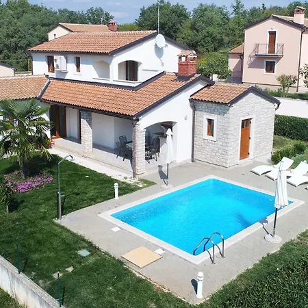 Villa Kmacici 376
